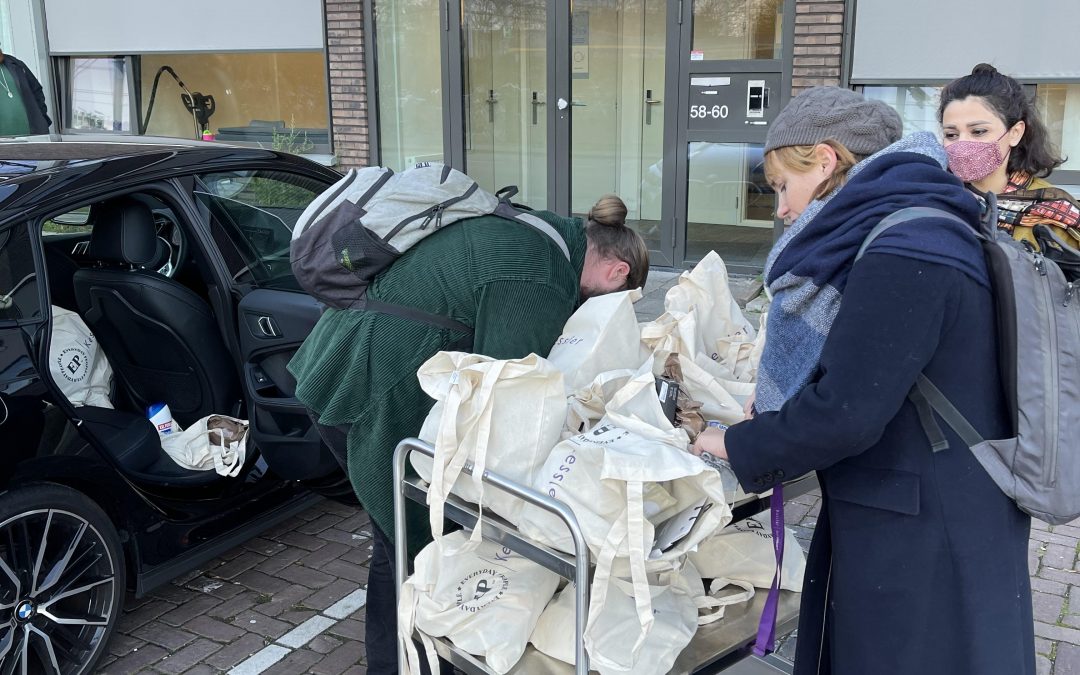 60 goed gevulde tasjes